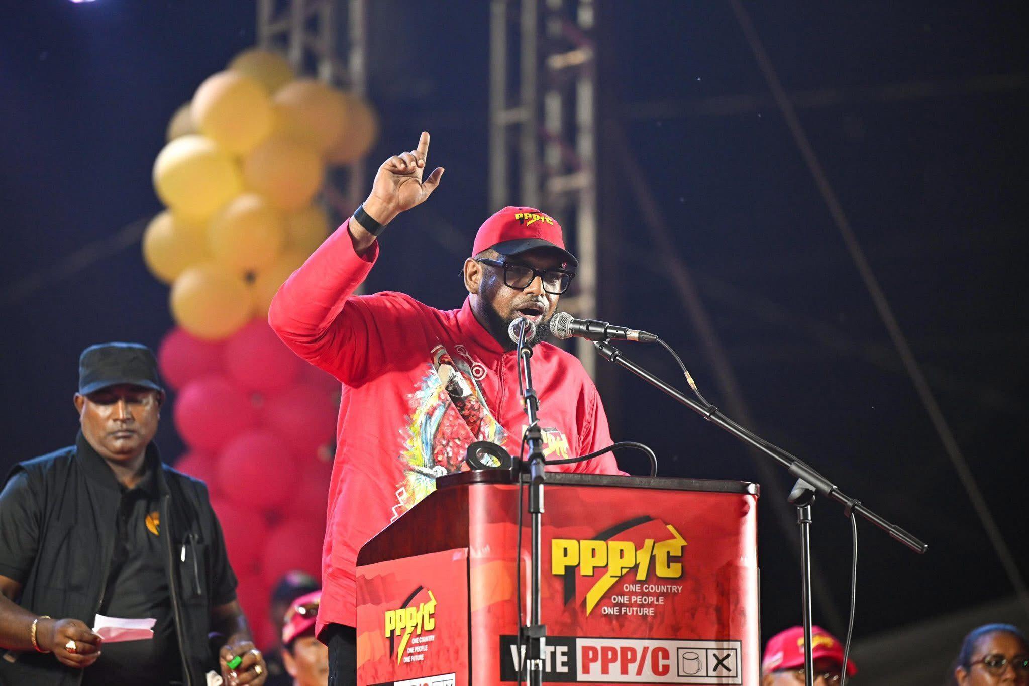 Carter Center lashes Govt’s abuse of state resources, 10-day workers in elections campaign