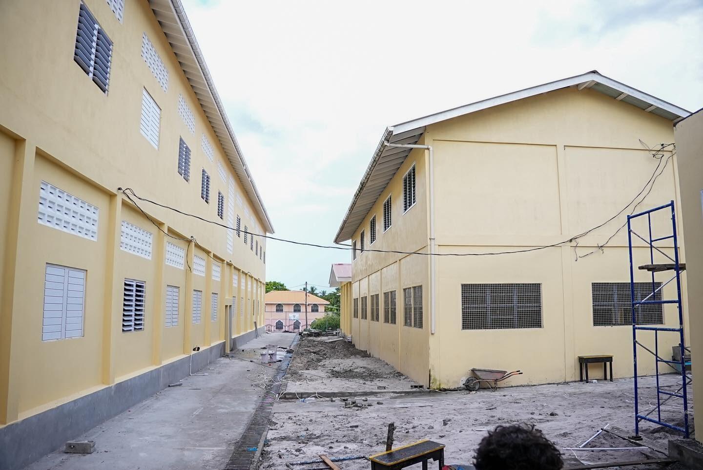 Govt. to build secondary school at Manawarin Village