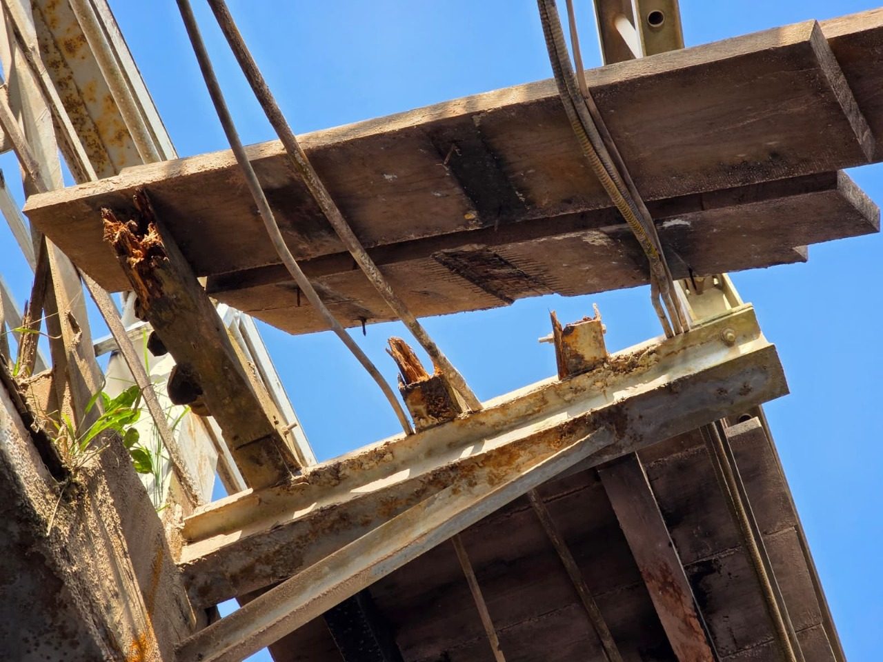 Wismar/Mackenzie Bridge collapse… Linden Town Council says Govt., NICIL failed to maintain structure