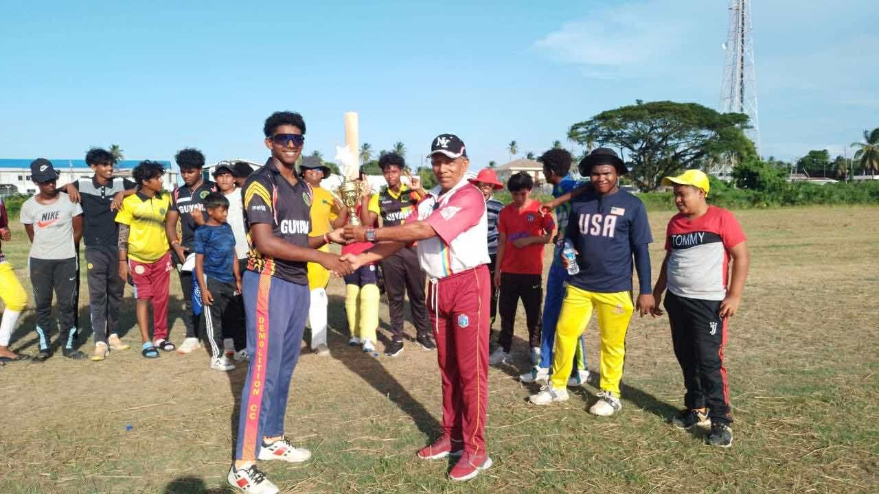 Wakenaam Under-15 beat South Academy U15 by 40 runs