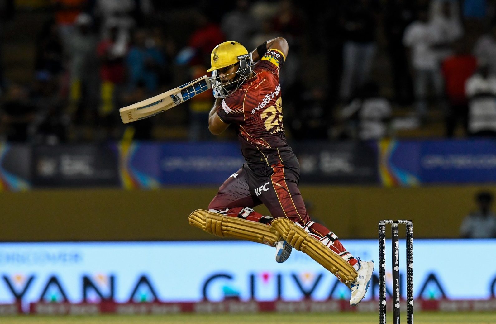 Pooran (90*), Hales (54*) pilots TKR to Qualifier 2