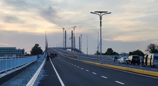 New US$262M bridge commissioned