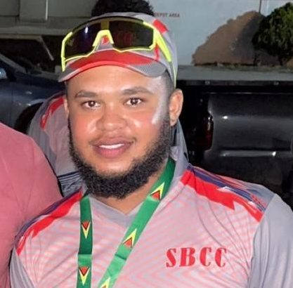 Jones star with bat for Sandpipers