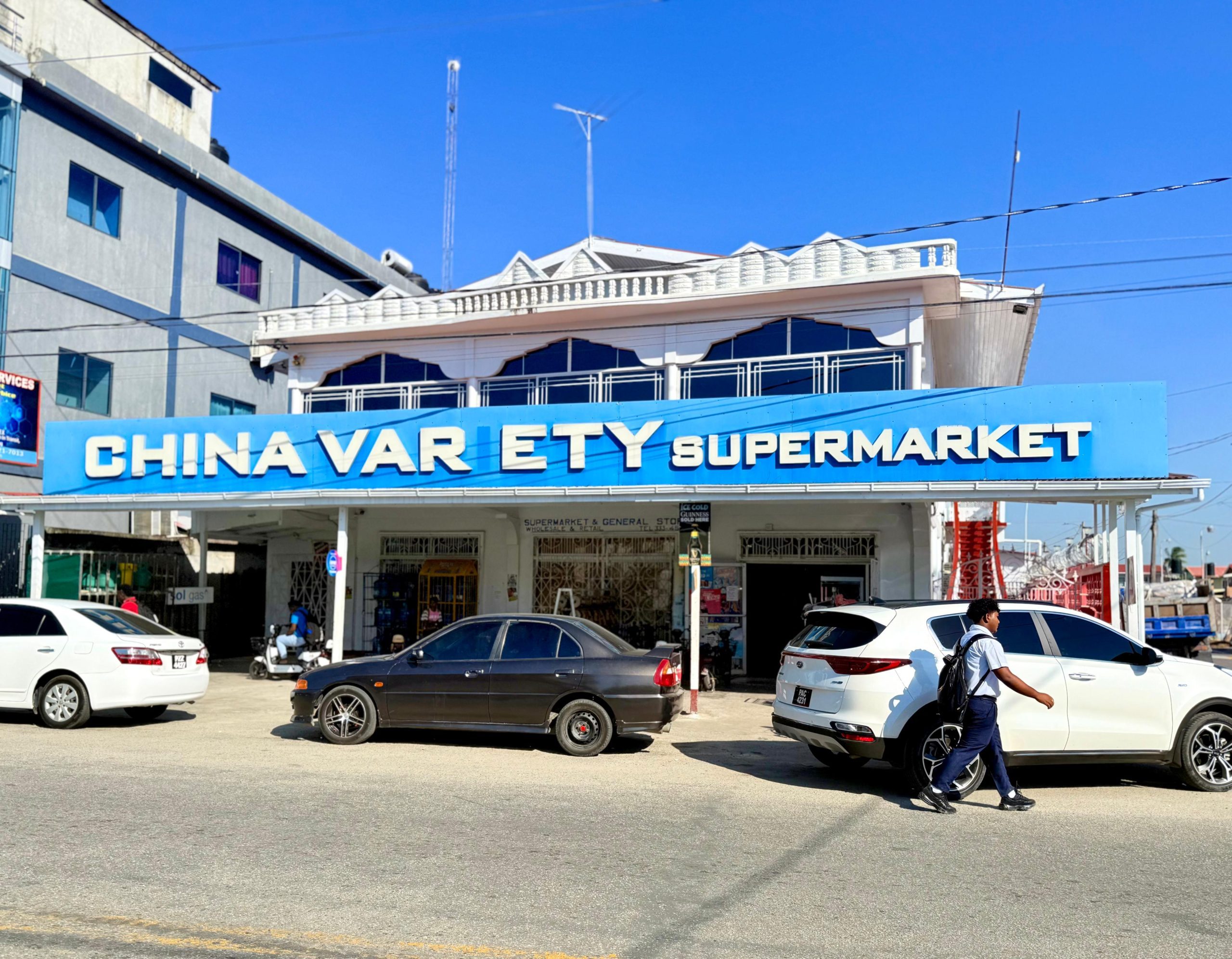 NA Chinese supermarket pleads for help after bandit attacks