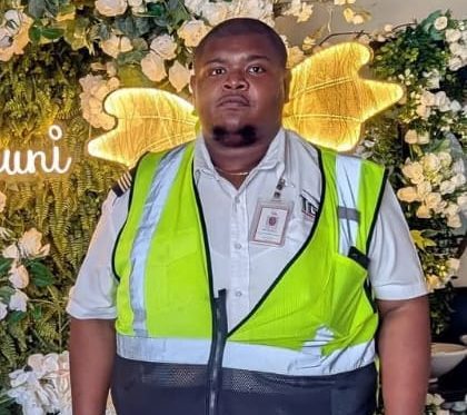 One dead, another critical after bees attack road workers at Triumph