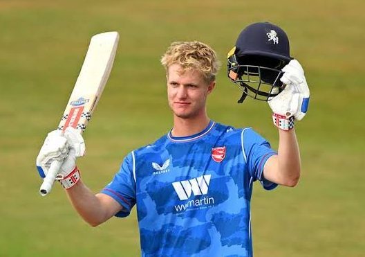 Dawkins (97), Mohammed (74) carry England to 2-wicket win