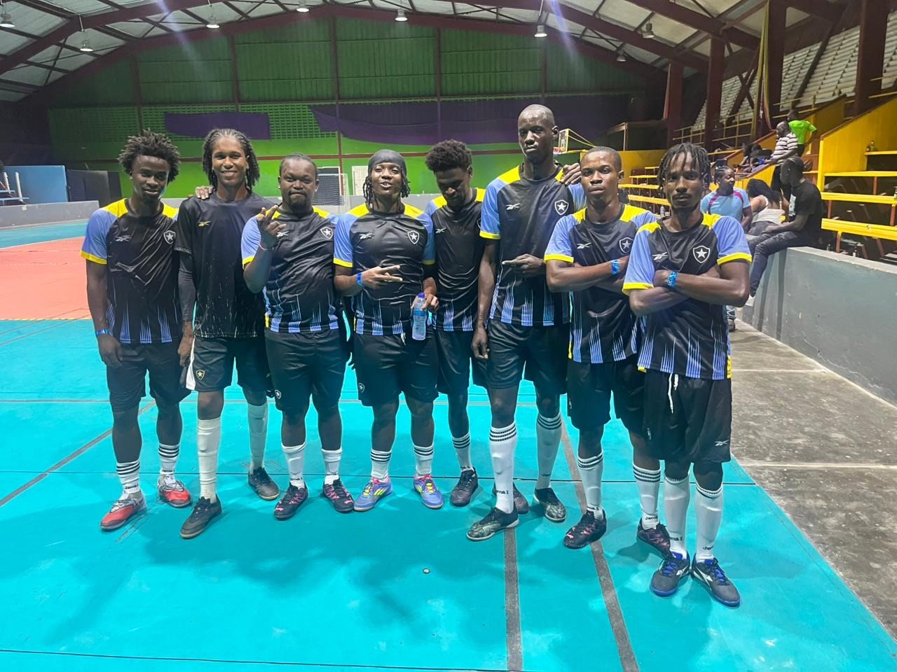 Gold is Money, Team Spirit, Sparta Boss advance to round of 16