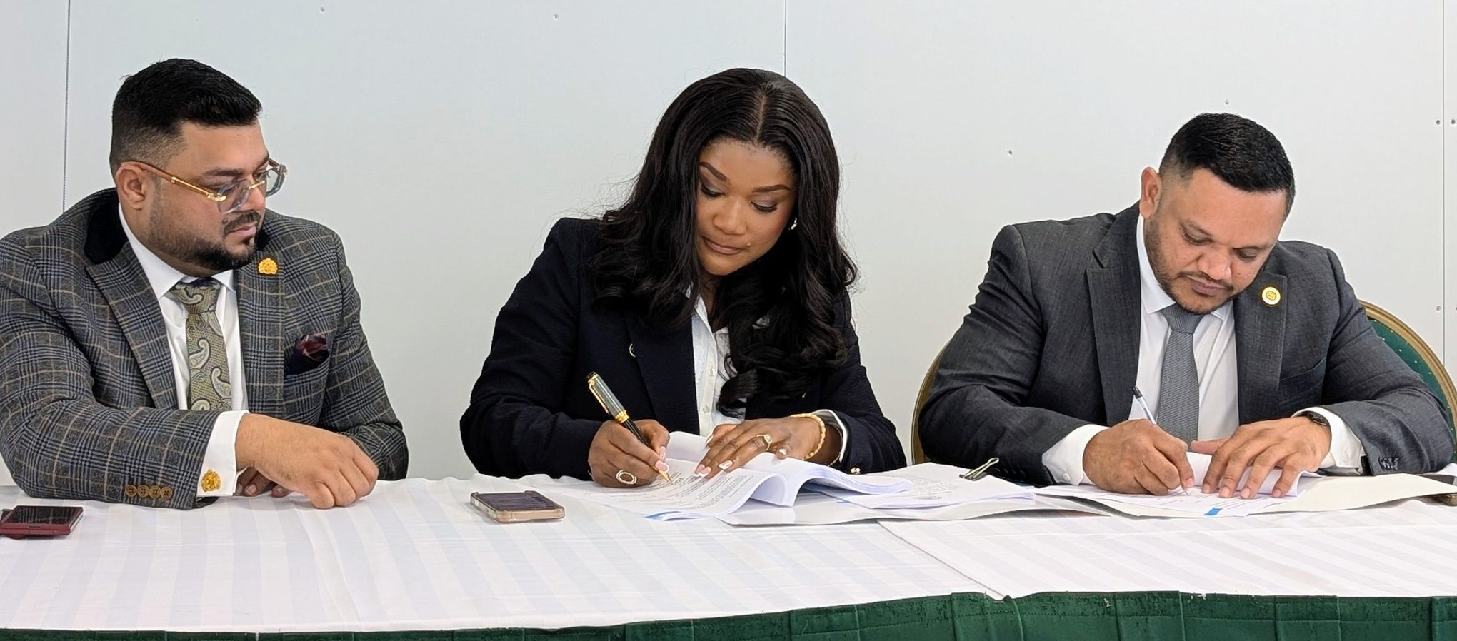Contract signed with Ghanaian firm for shallow-water oil block