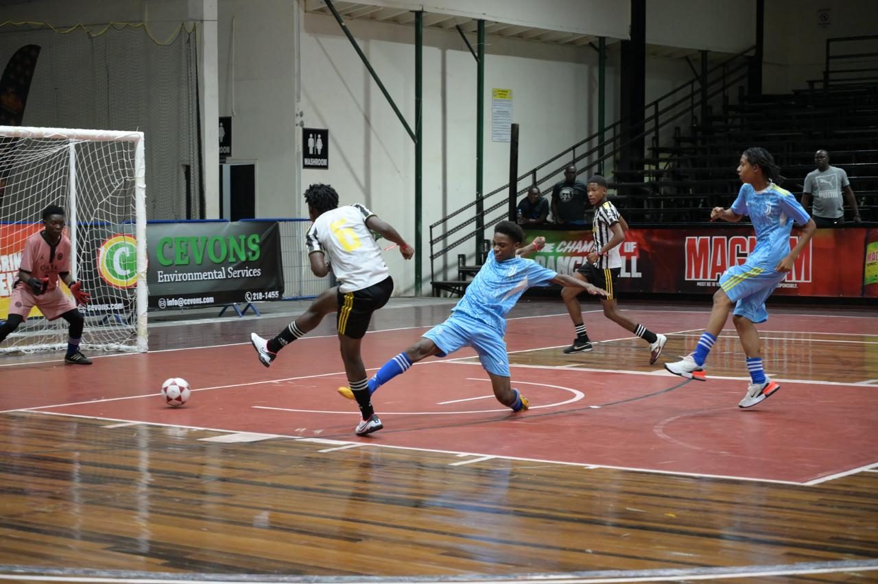 Road Warriors send strong message as West R/veldt Secondary keeps title in sight