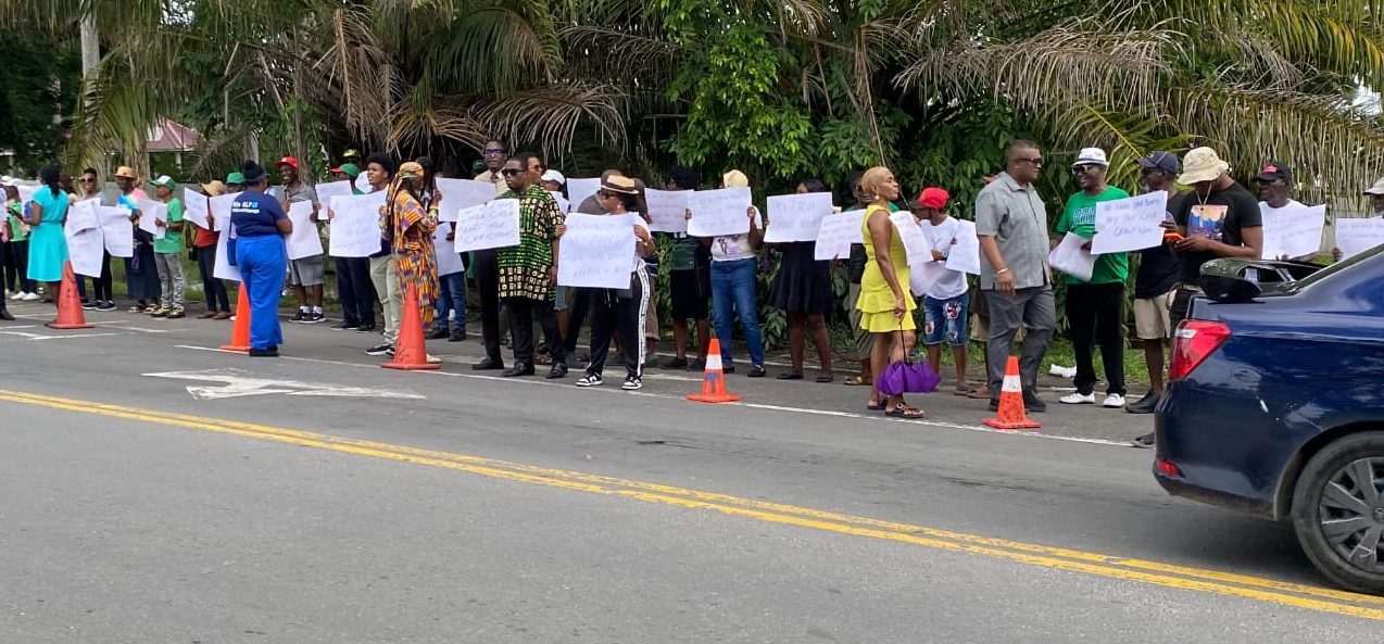APNU protest erupts over Christmas cash grant