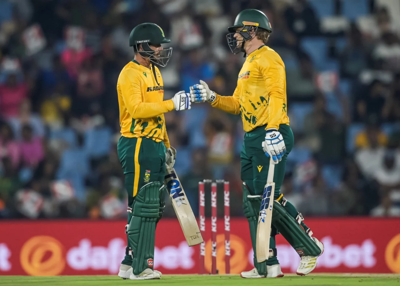 De Kock scorching 115, Rickelton unbeaten 77, powers South Africa to 2-0 series win following runsfest at Centurion