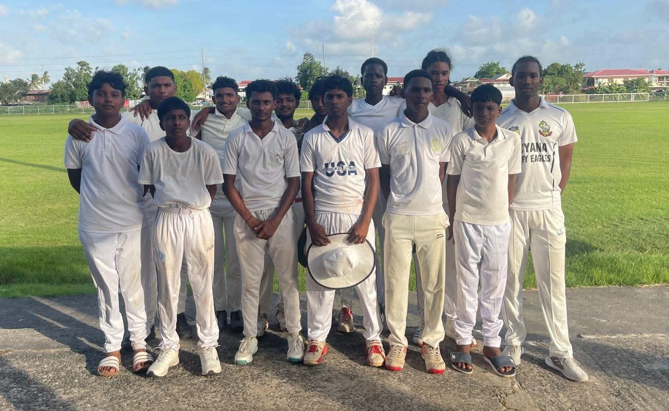 Hicks and Deochand lead RHT Bakewell to semifinal