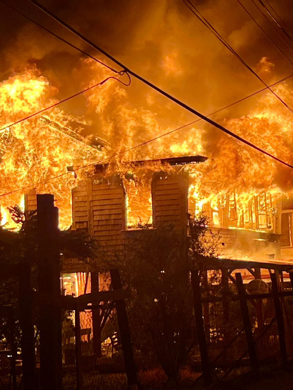 Albion man jumps from window to escape burning house