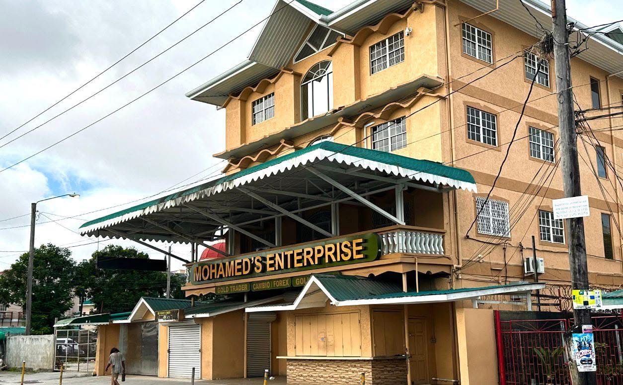 Police release video of alleged illegal cambio, Mohamed insists ‘operation closed’