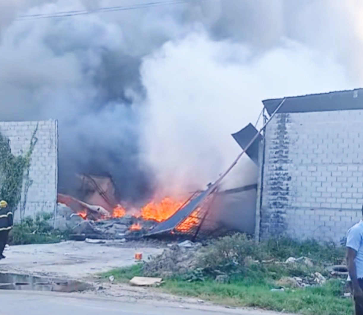 Unknown fire sweeps East Coast Chinese storage bond