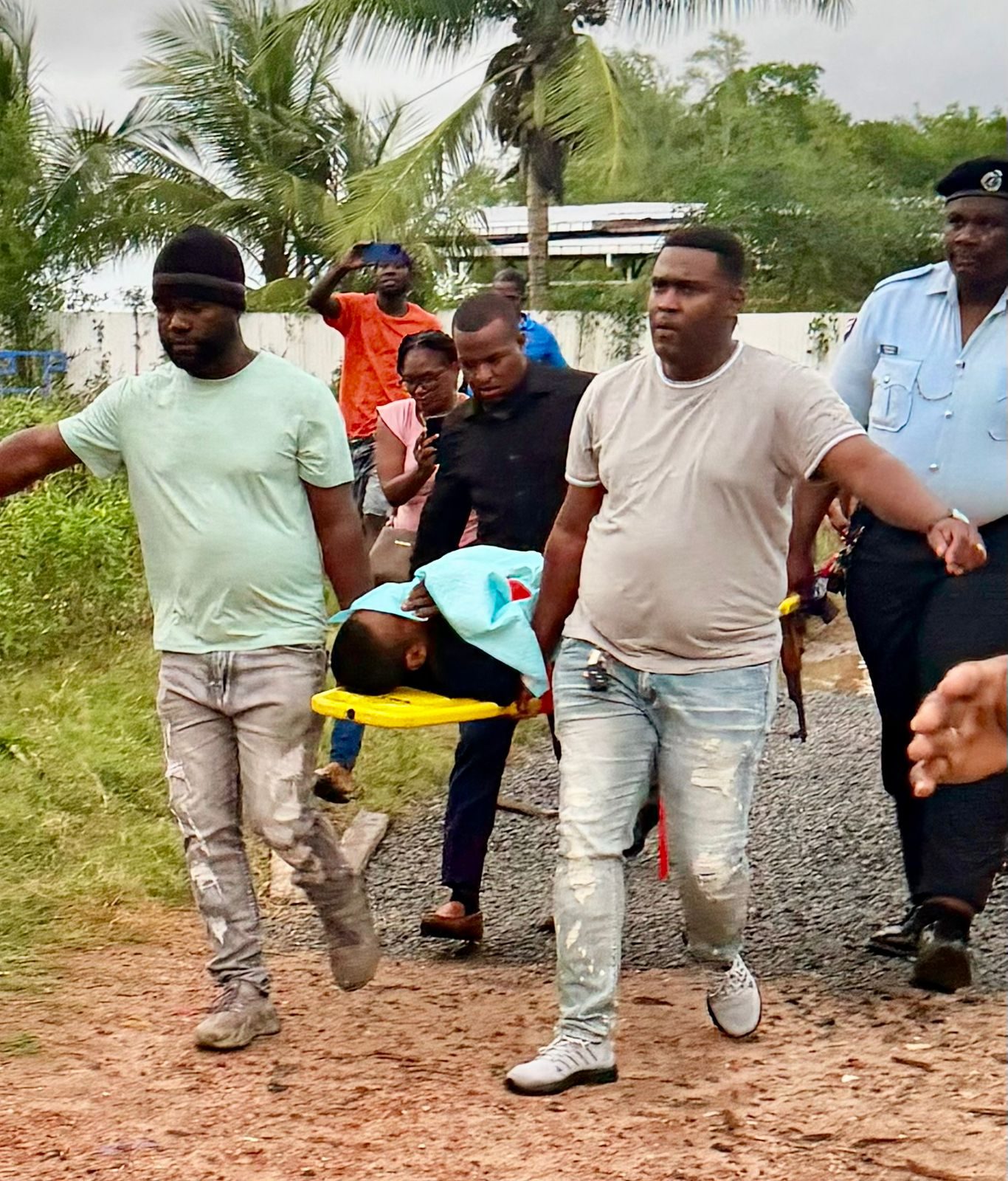 Teen mom attacker, caught, beaten by mob