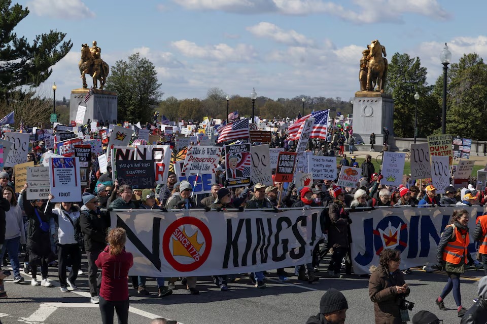Over 3000 anti-Trump rallies across America in ‘No Kings’ protest