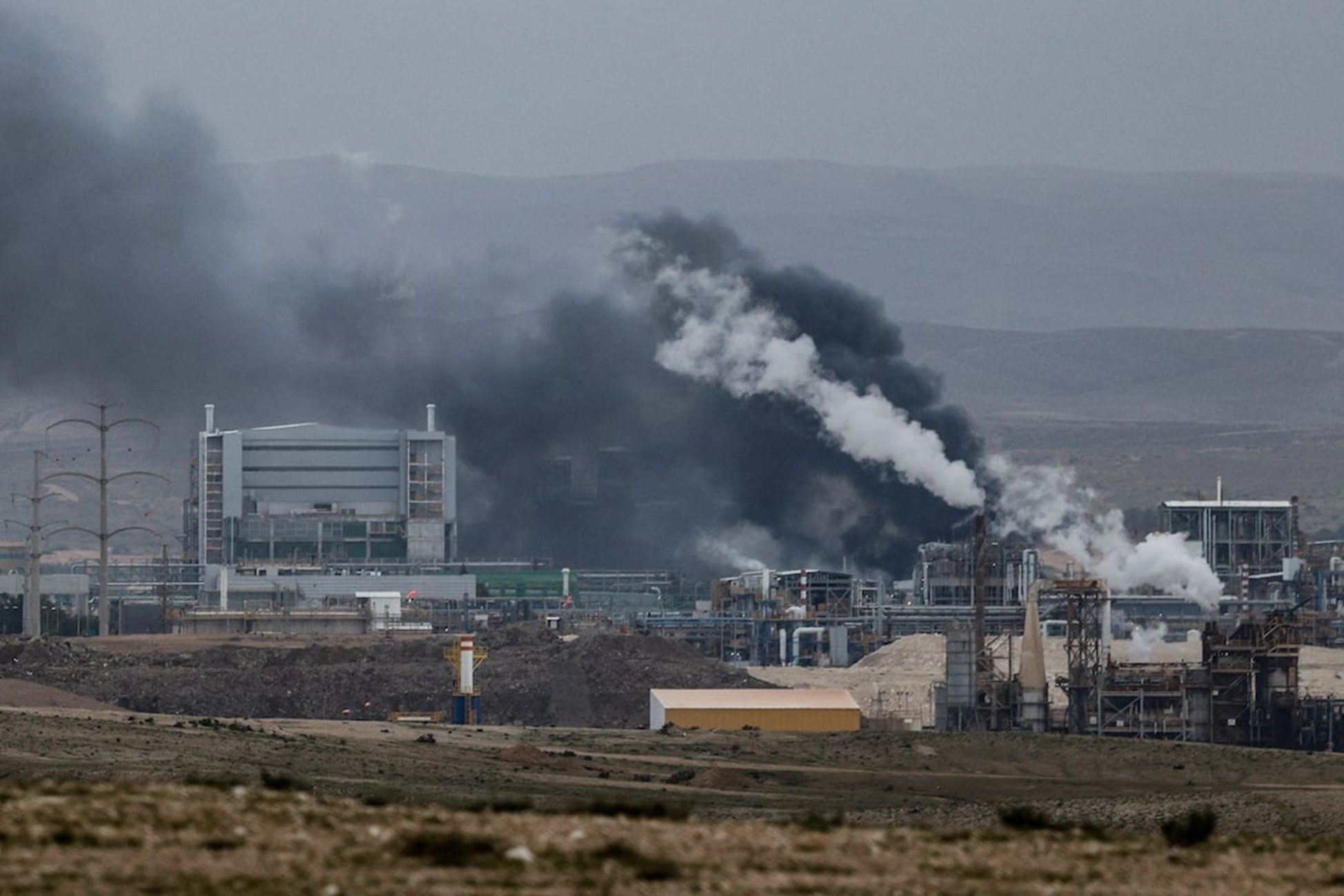 Iran accuses U.S. of ground assault plans as Pakistan hosts regional talks