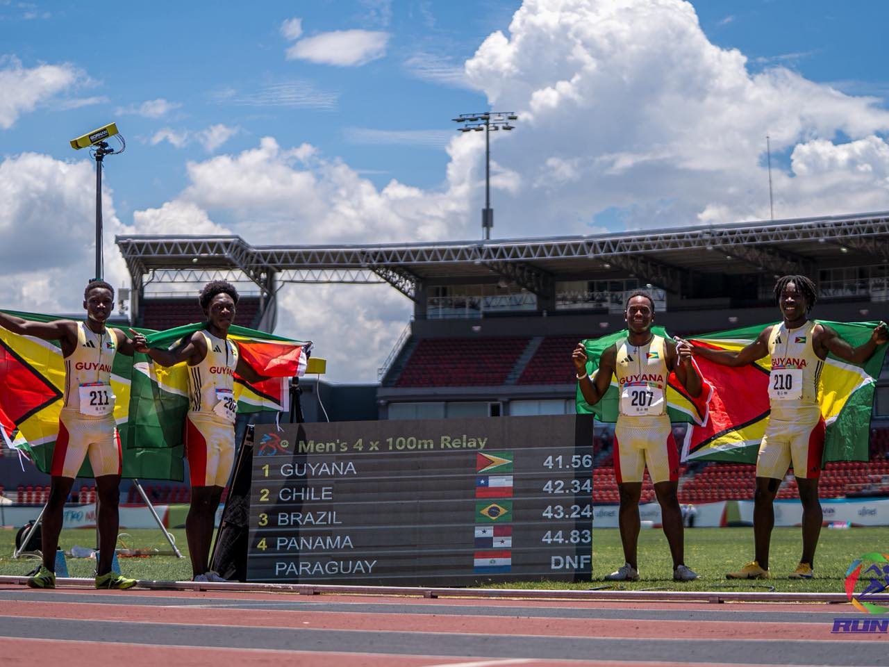 Boys 4x100m relay gold for Guyana at South American Youth Games
