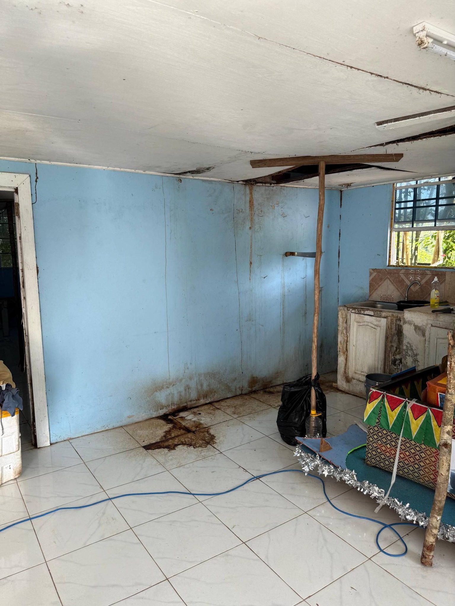 WIN highlights “inhumane conditions” of teachers’ quarters at Reg. 7 Village