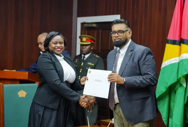 Damone Younge sworn in as appellate judge