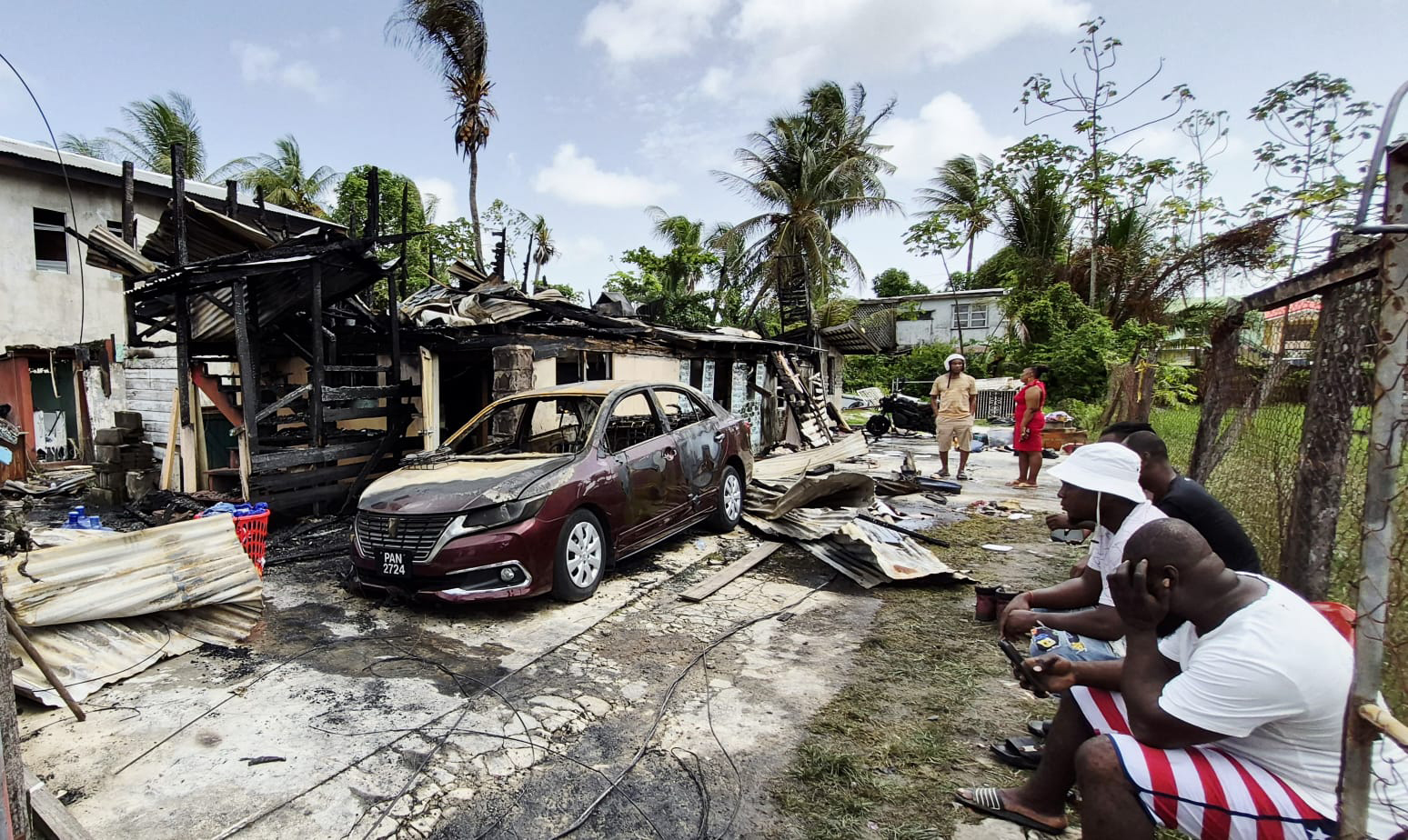 96-year-old rescued from Middle Road blaze