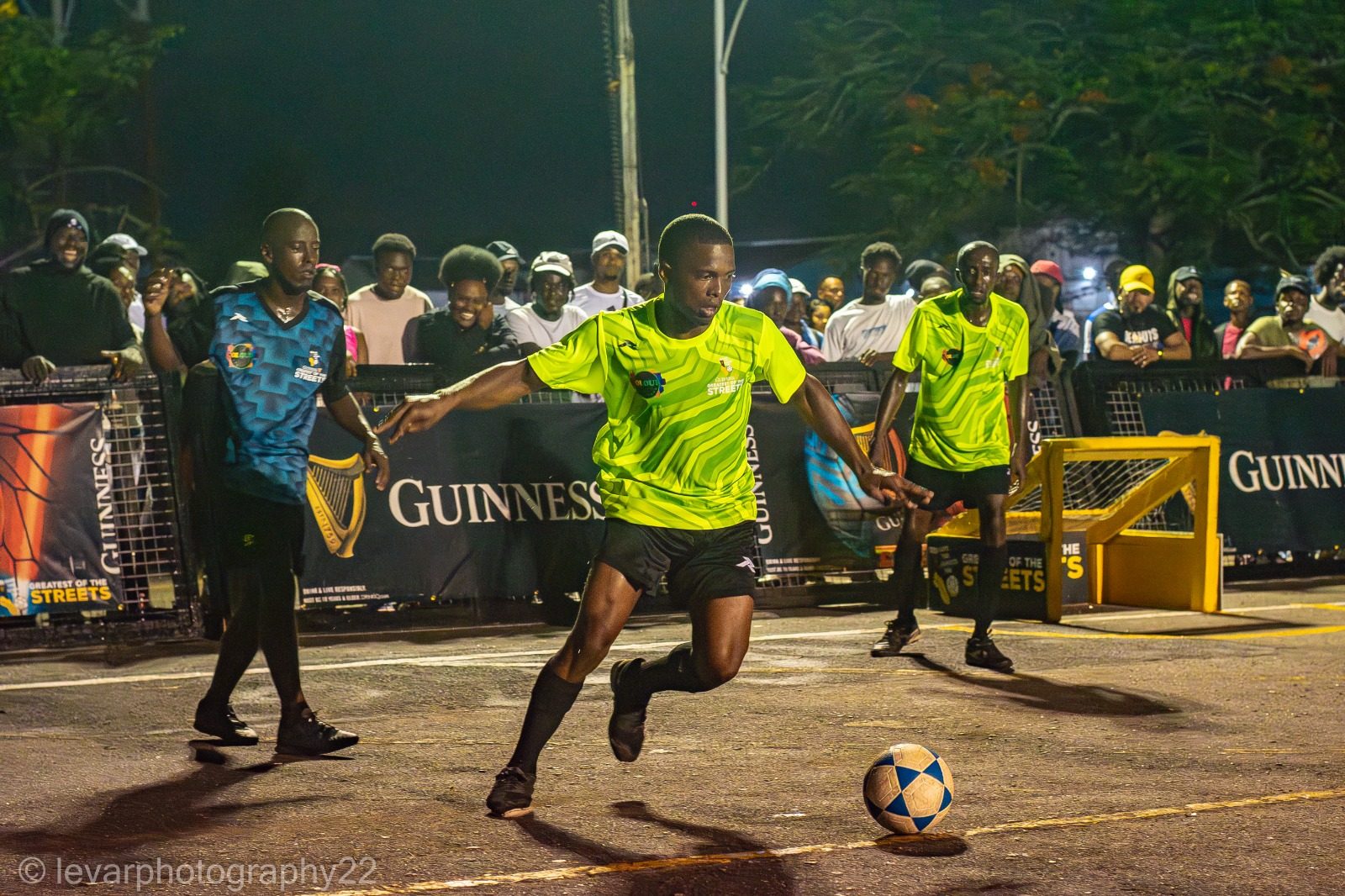 Legacy meets hunger in uncompromising Leopold St, Bent St final