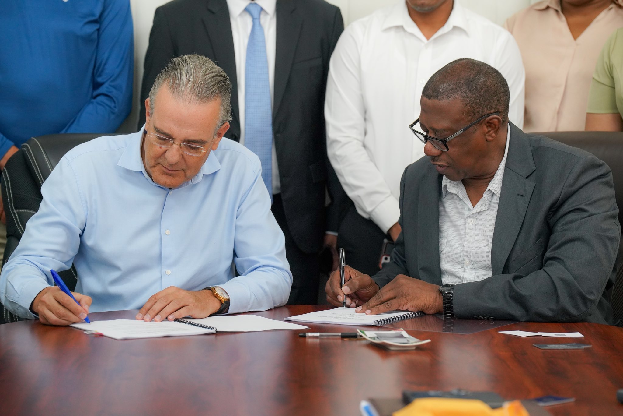 Govt. signs US$11.2M contract with Dutch company to dredge Demerara River