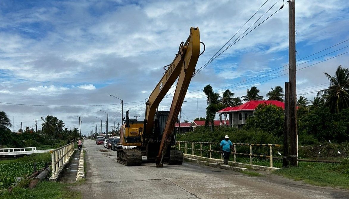 Second excavator strike in four days disrupts GPL network in Region Two
