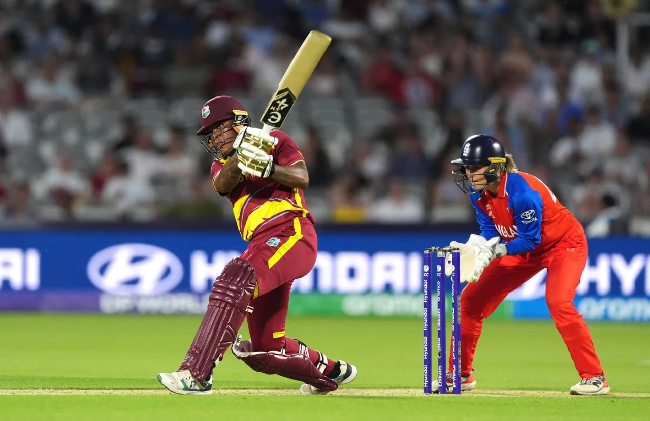 Wyatt-Hodge, bowlers fire England into the semis
