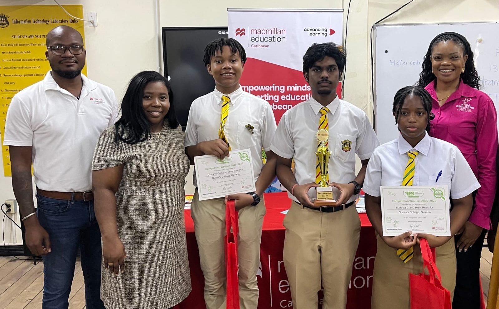 Queen’s College students explore robotics, agriculture in STEM workshop