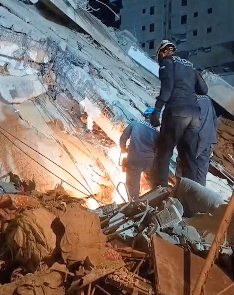 Rescuers in Venezuela pluck child alive from collapsed building six days after twin quakes