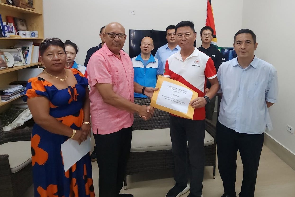 Chinese businesses make additional donation to MV Barima relief efforts