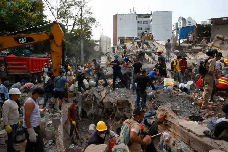 Colombia declares three days of mourning after deadly earthquake