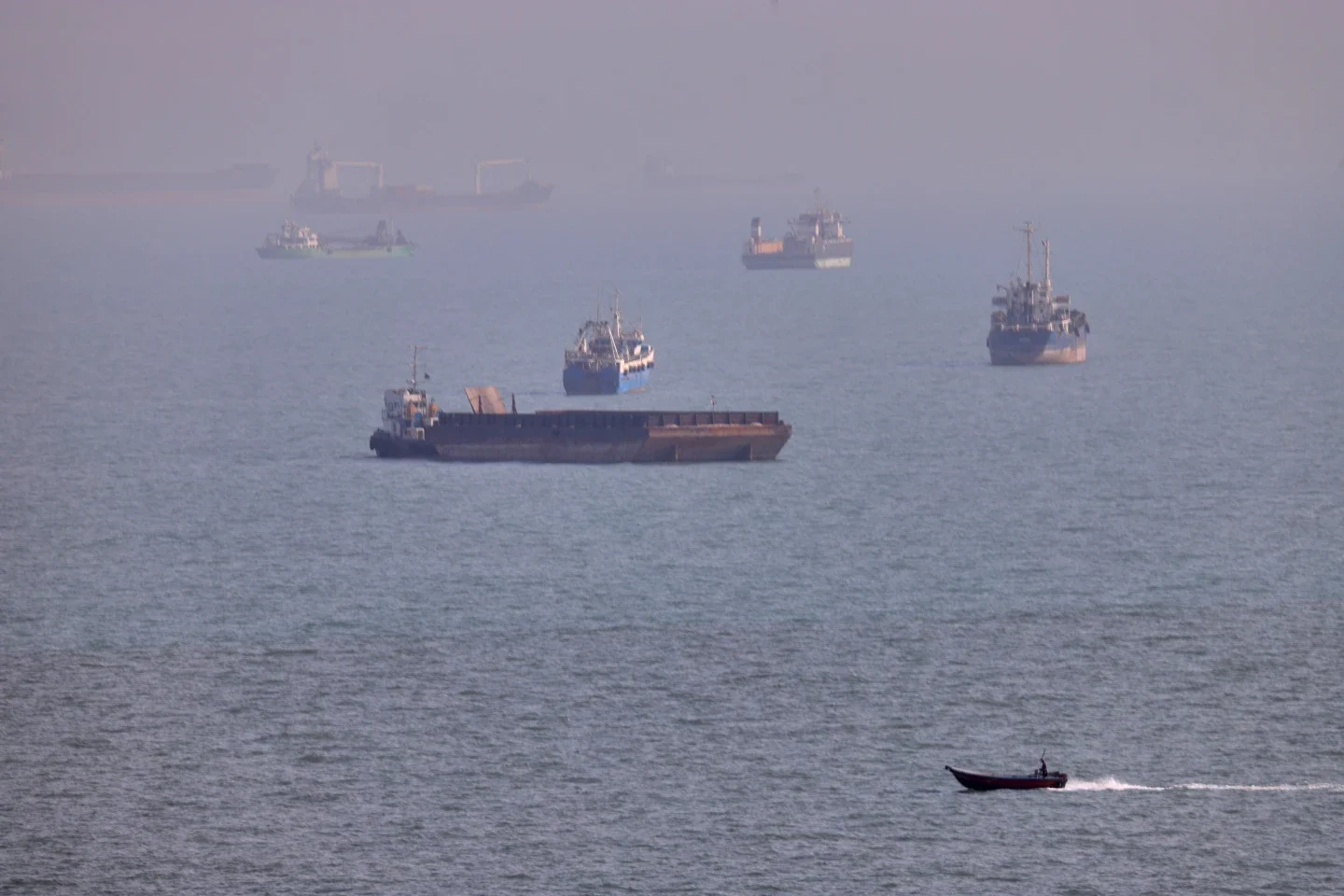 U.S. strikes Iranian rocket launchers on Strait of Hormuz in first military action in weeks