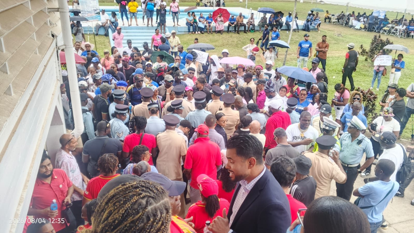 Jagdeo faces hostile Linden protests