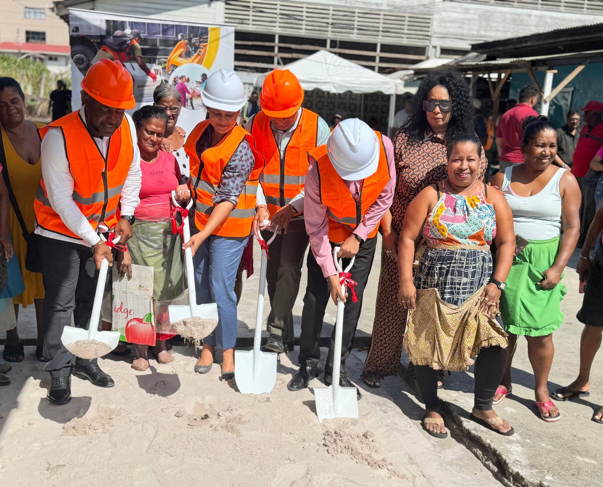 Sod turned for construction of new $1.3 billion New Amsterdam Market