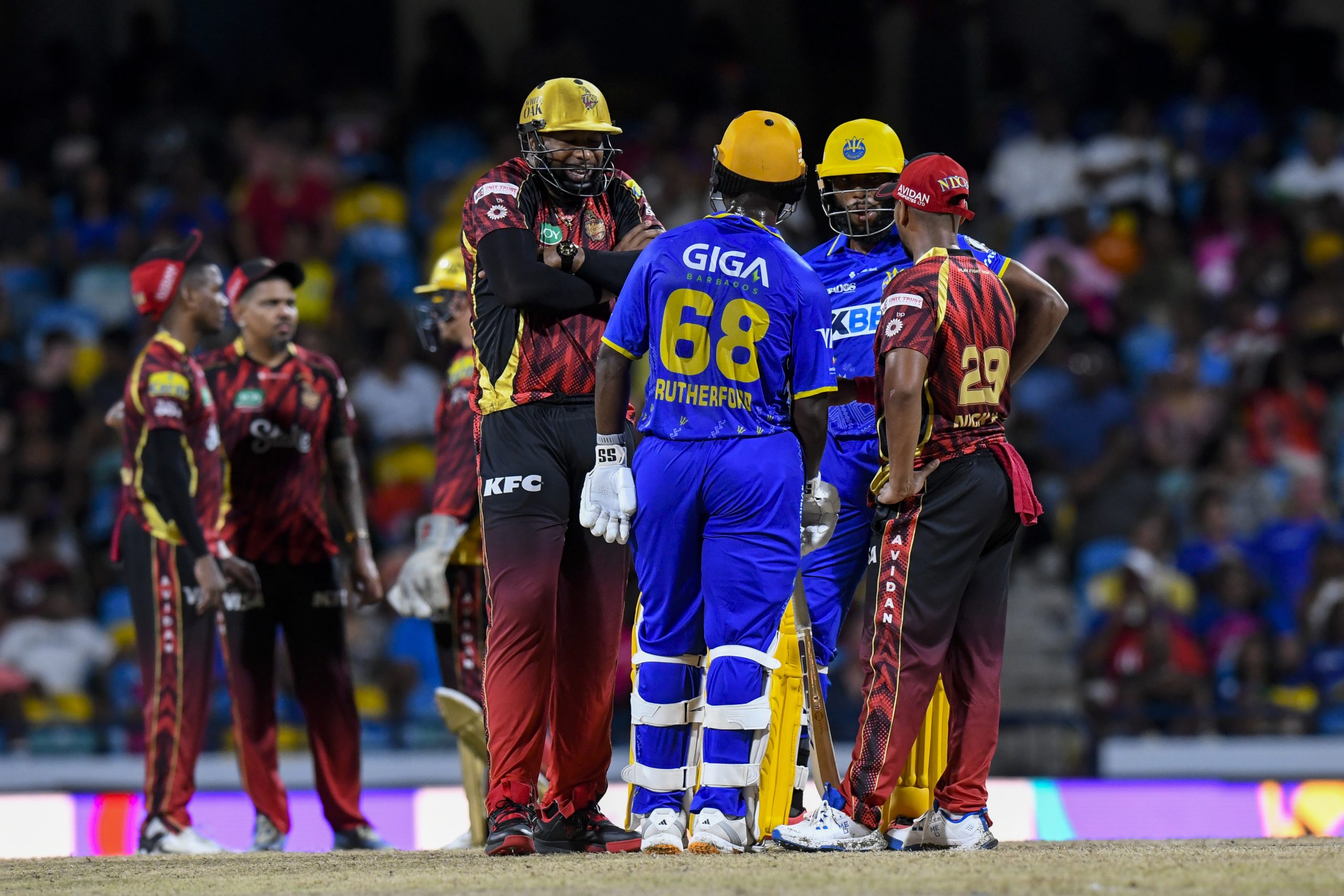 Knight Riders keep qualification hopes alive with win over Tridents