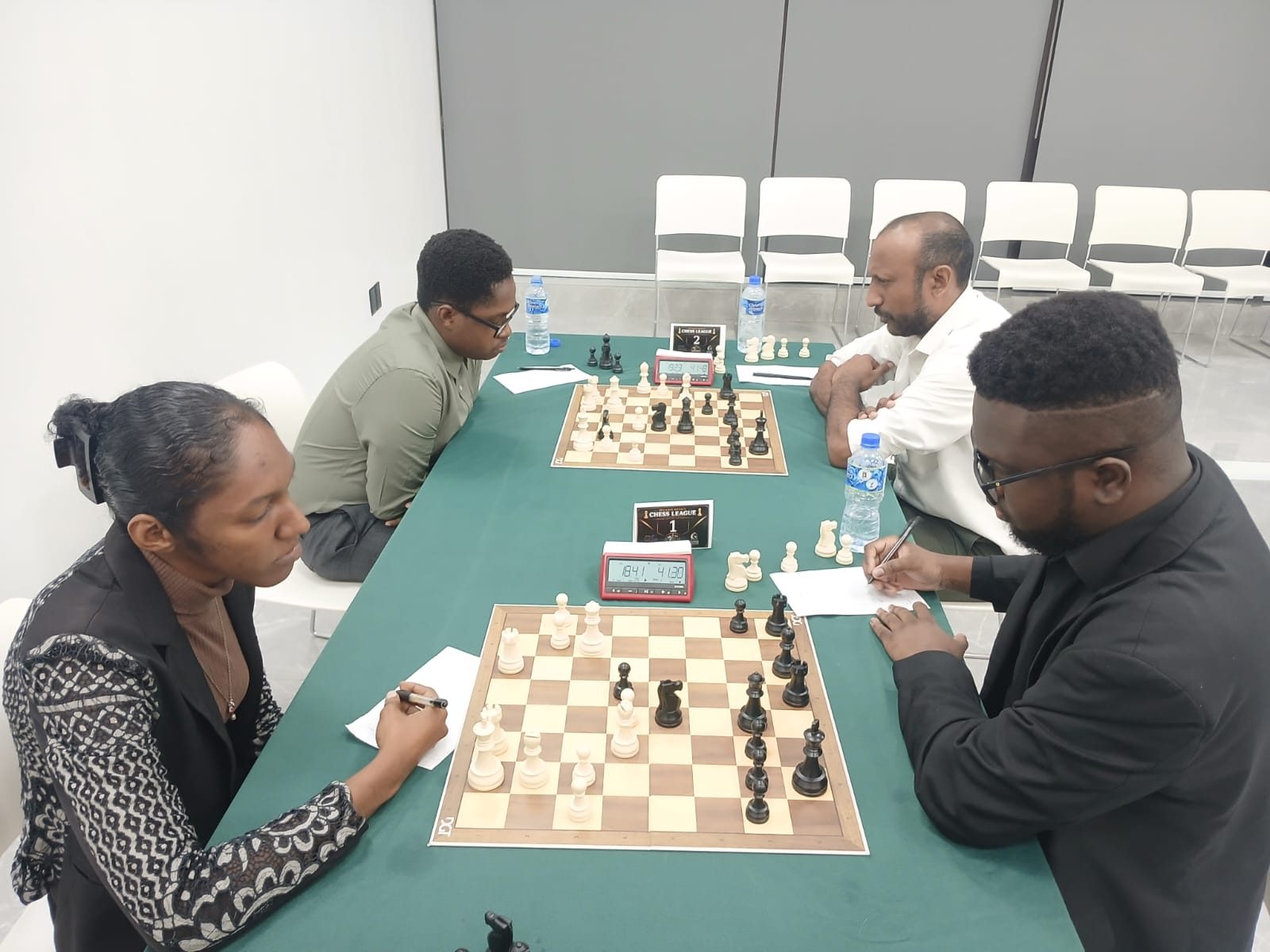 Mars outlasts Callender as perfect scores set up round four showdown