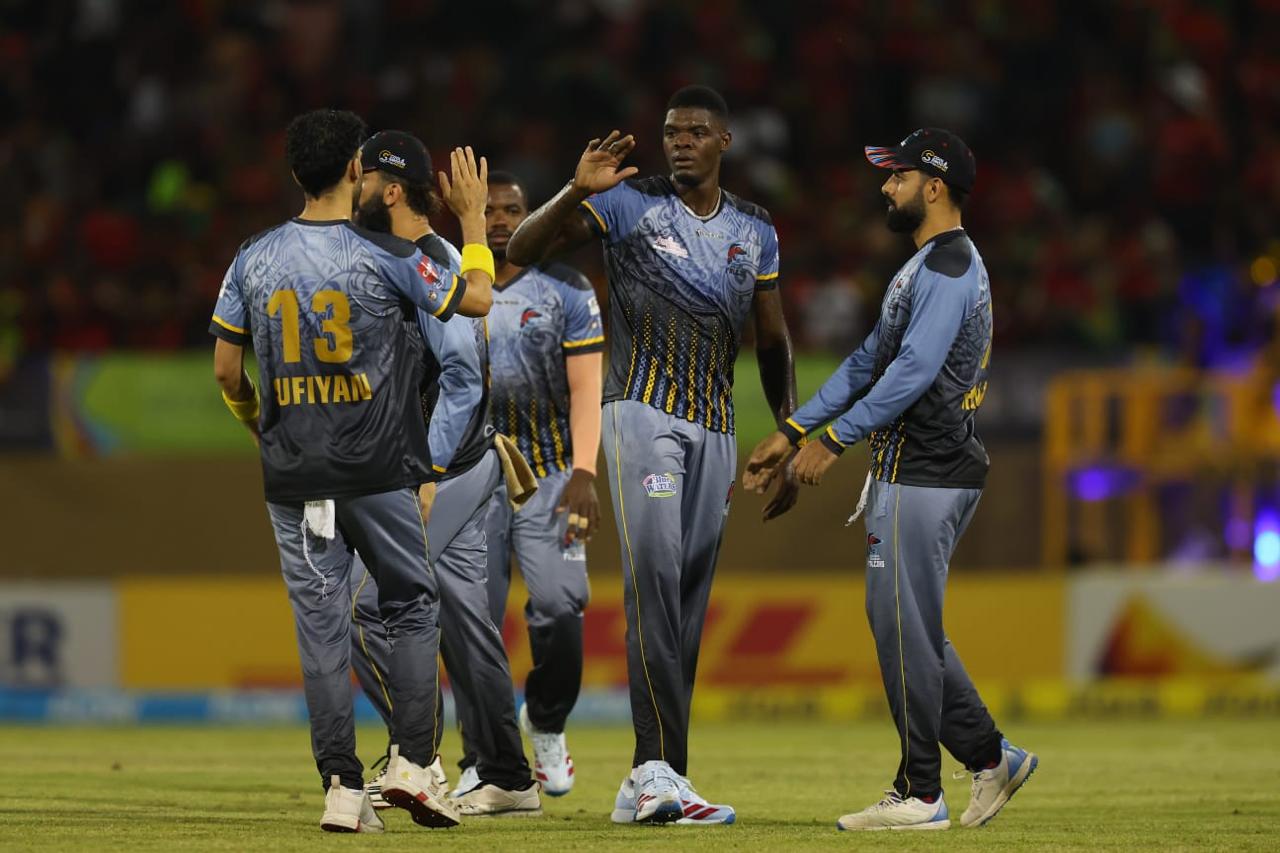 All-round Shadab (30 & 2-19), Alzarri (4-41), star as Falcons hand Warriors first lost of season