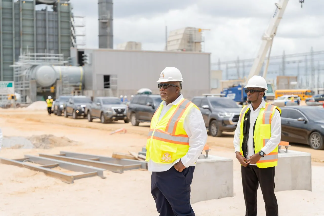 Phillips, Indar visit troubled gas-to-energy project site 