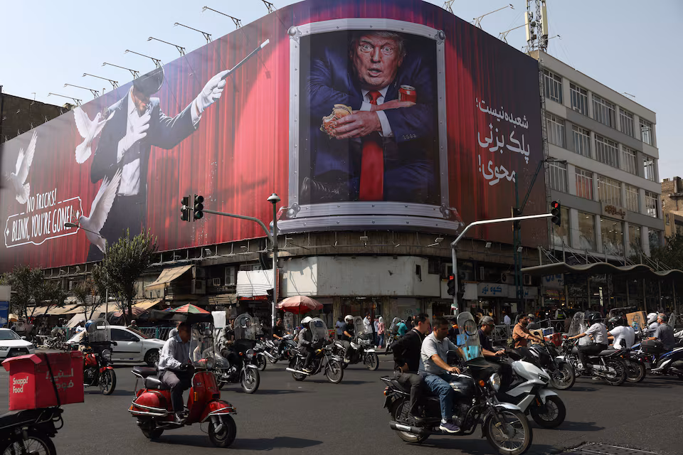 U.S. launches new barrage of strikes on Iran around Strait of Hormuz