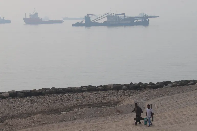 U.S. forces disable ship ‘attempting to run’ Iran blockade in Gulf of Oman