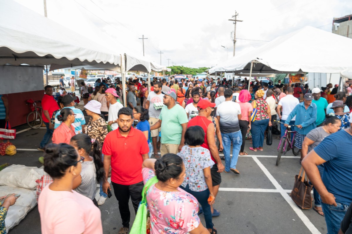 FAO urges Guyanese to support local farmers